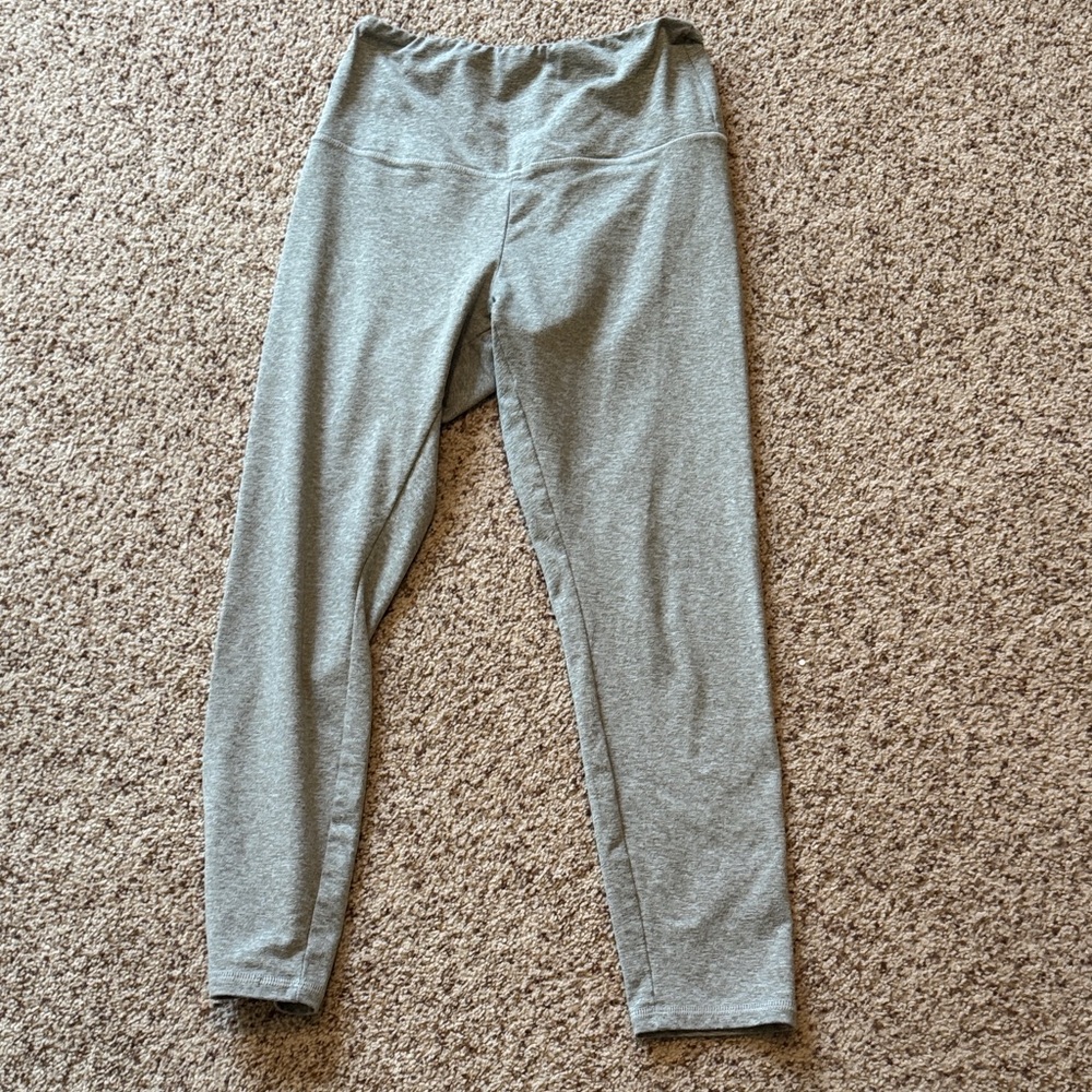 Zobha Light Heather Gray High-Waist Cropped yoga pants
